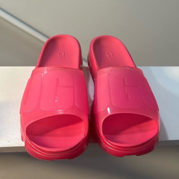 UGG Jella Clear Slide - Dragonfruit Color - Picture 1 of 6